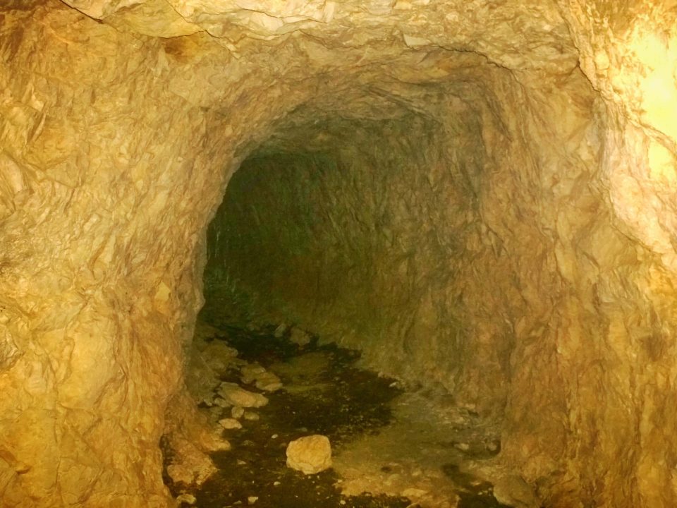 Tunelurile de la Sasca Română 3