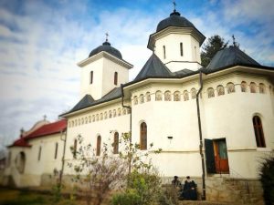 Mănăstirea Hodoș-Bodrog ICXCNIKA Povestea Locurilor