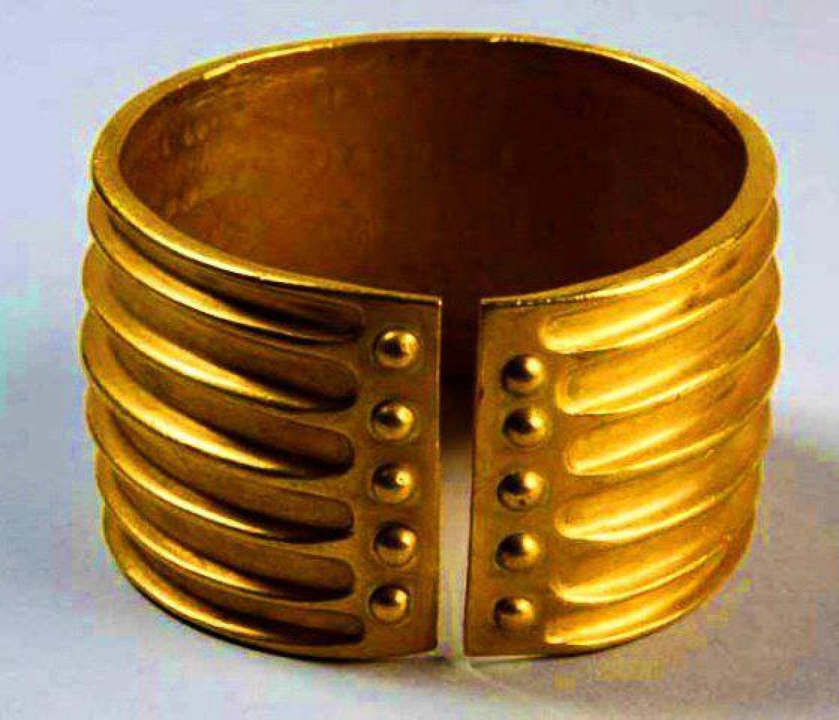 Brățară de aur getică sec. XII î.Hr. (Hinova)