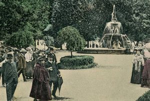 Brasovul anilor 1927 Ulitele sasesti din Brasov si parcul