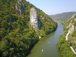 Avram si DECEBAL pe Dunare