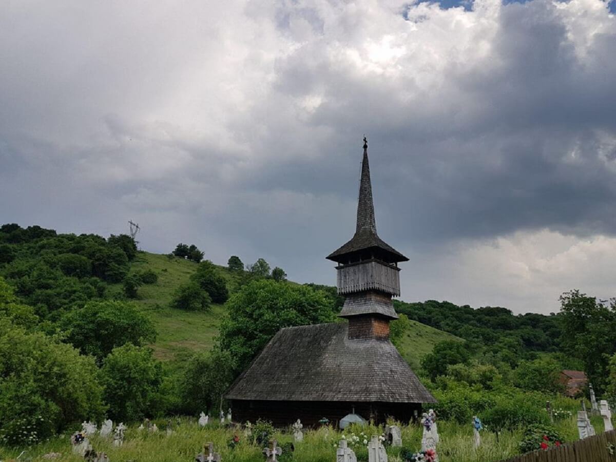 Biserica din Lăpugiu, Hunedoara.