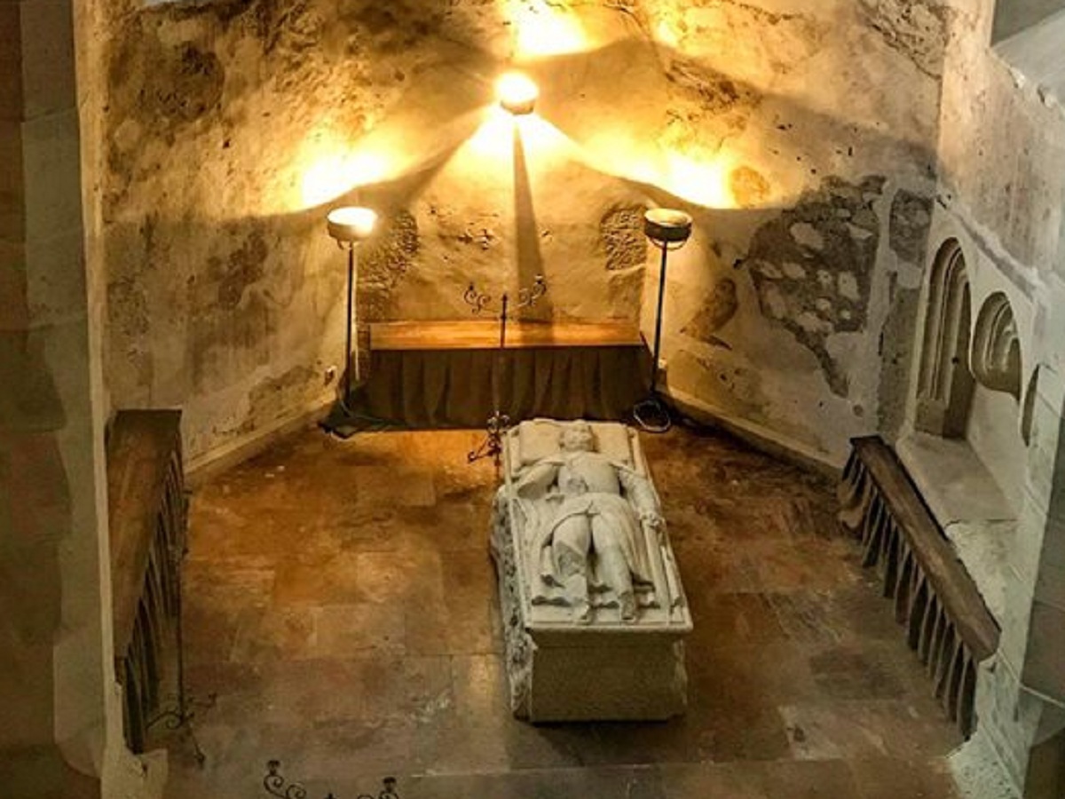 Mormantul-lui-Iancu-de-Hunedoara-Castelul-Corvinilor-Povestea-Locurilor